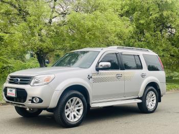 Everest 2.5L AT 4x2 2015